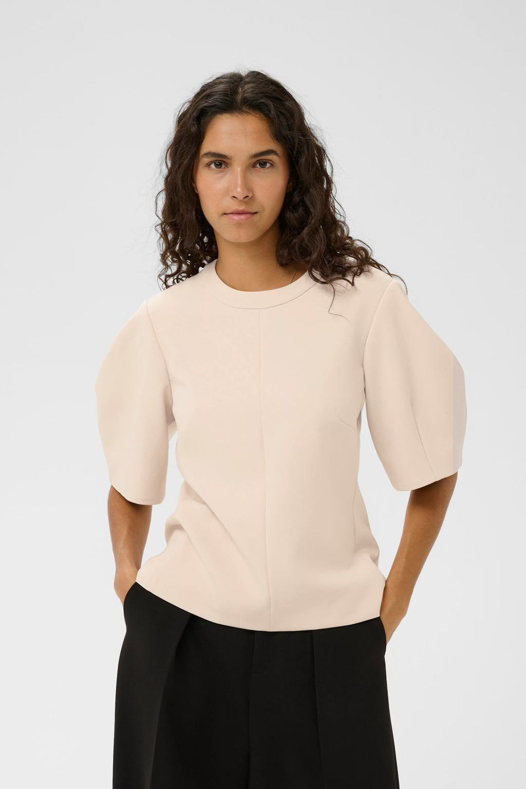 CREAM PUFF SLEEVE TOP