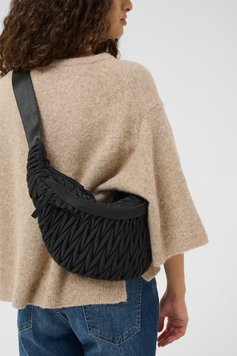 BLACK CROSSBODY BAG