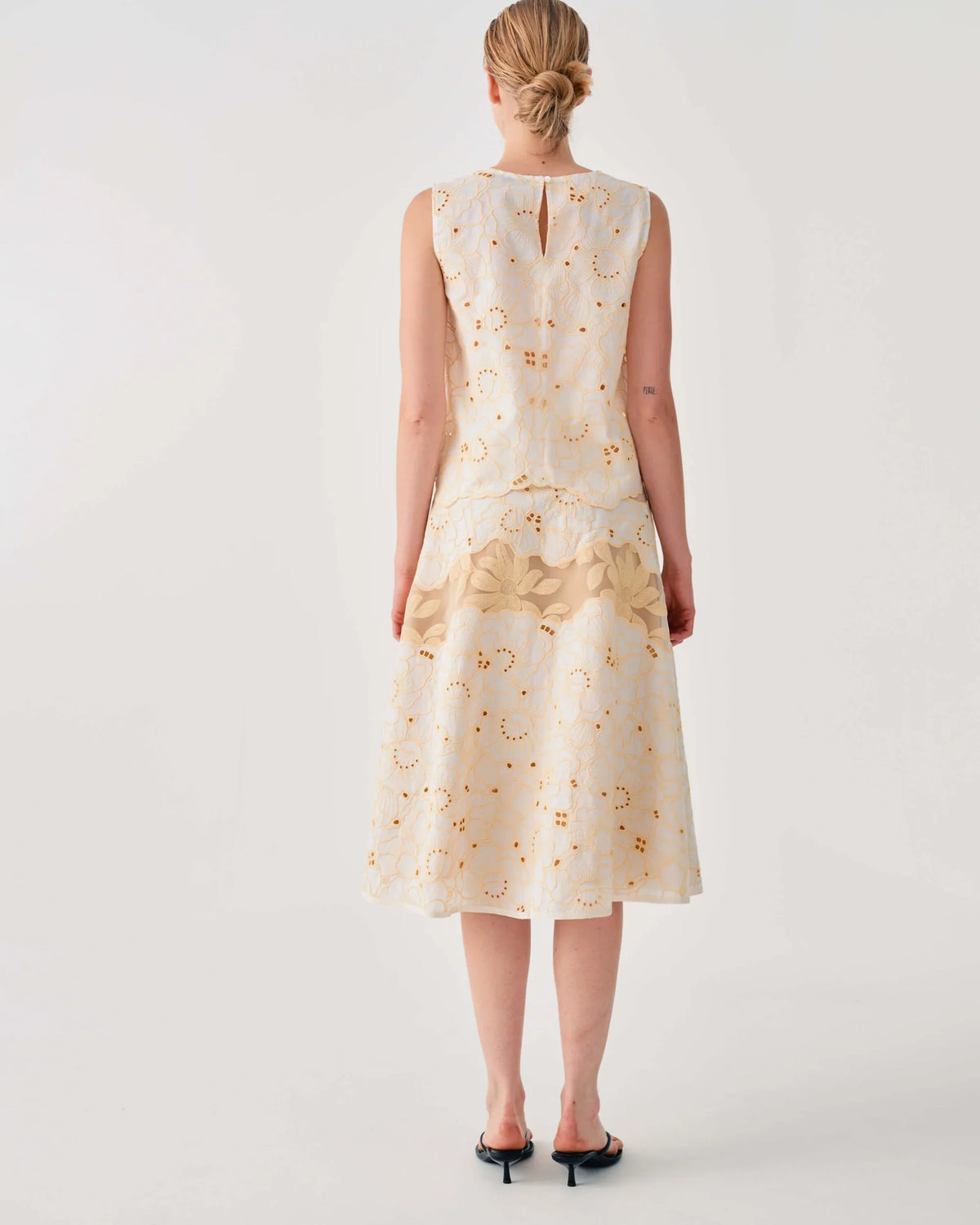 YELLOW EMBROIDERED SKIRT
