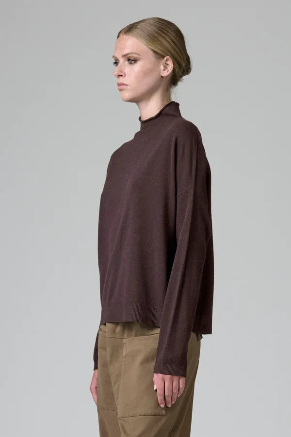 PLUM FINE KNIT SWEATER