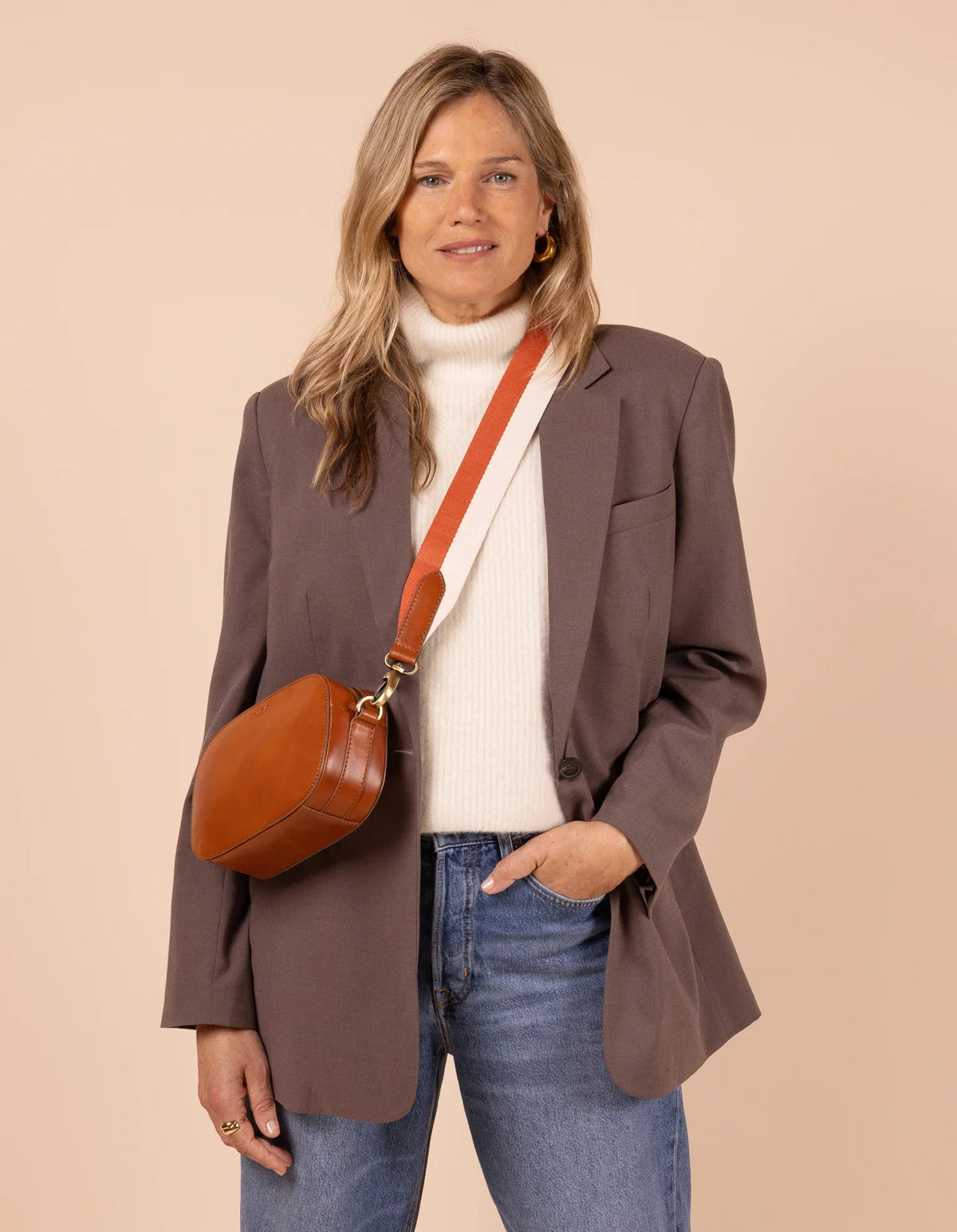 TAN MAYA CROSSBODY BAG