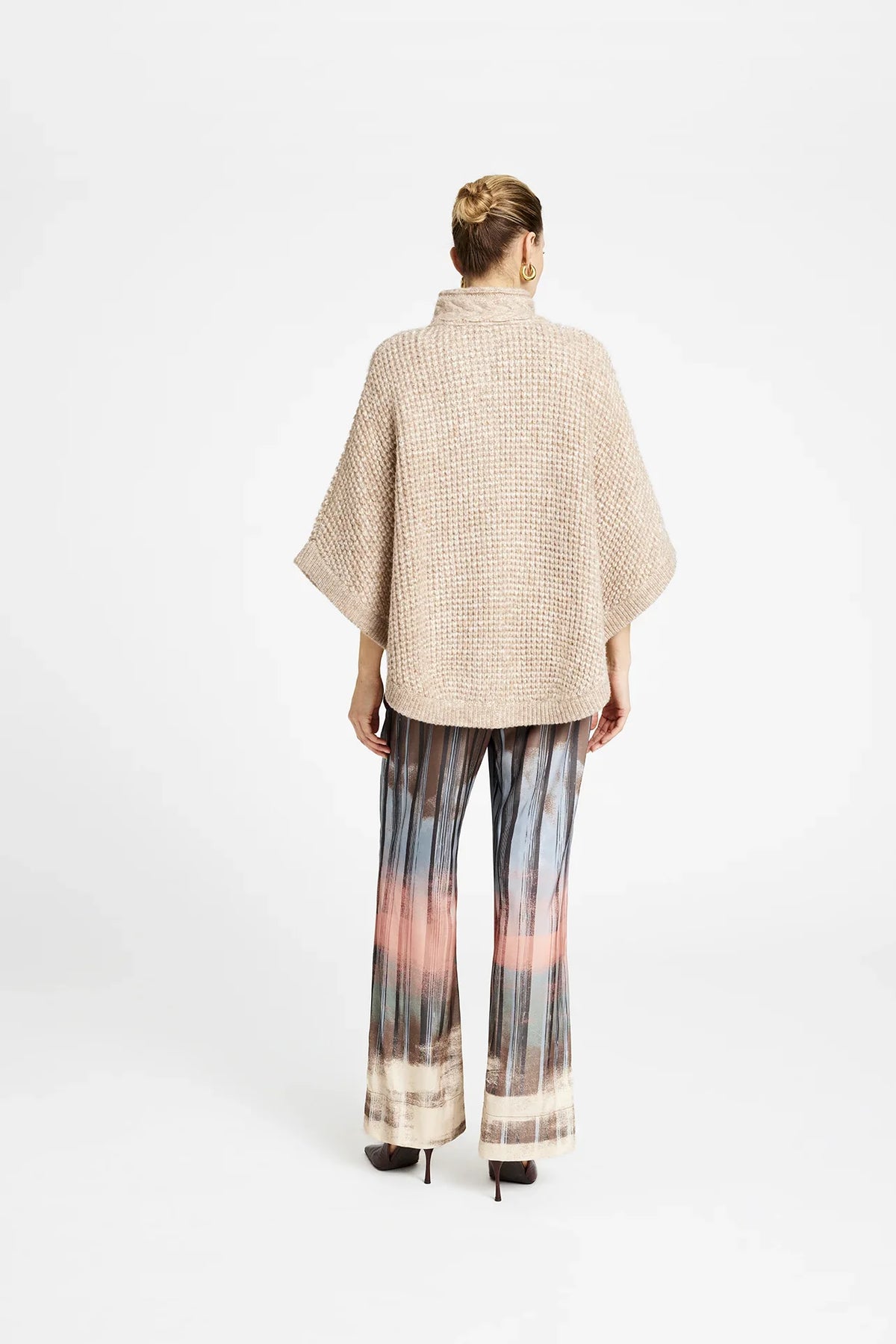 KNIT CAPE CARDIGAN