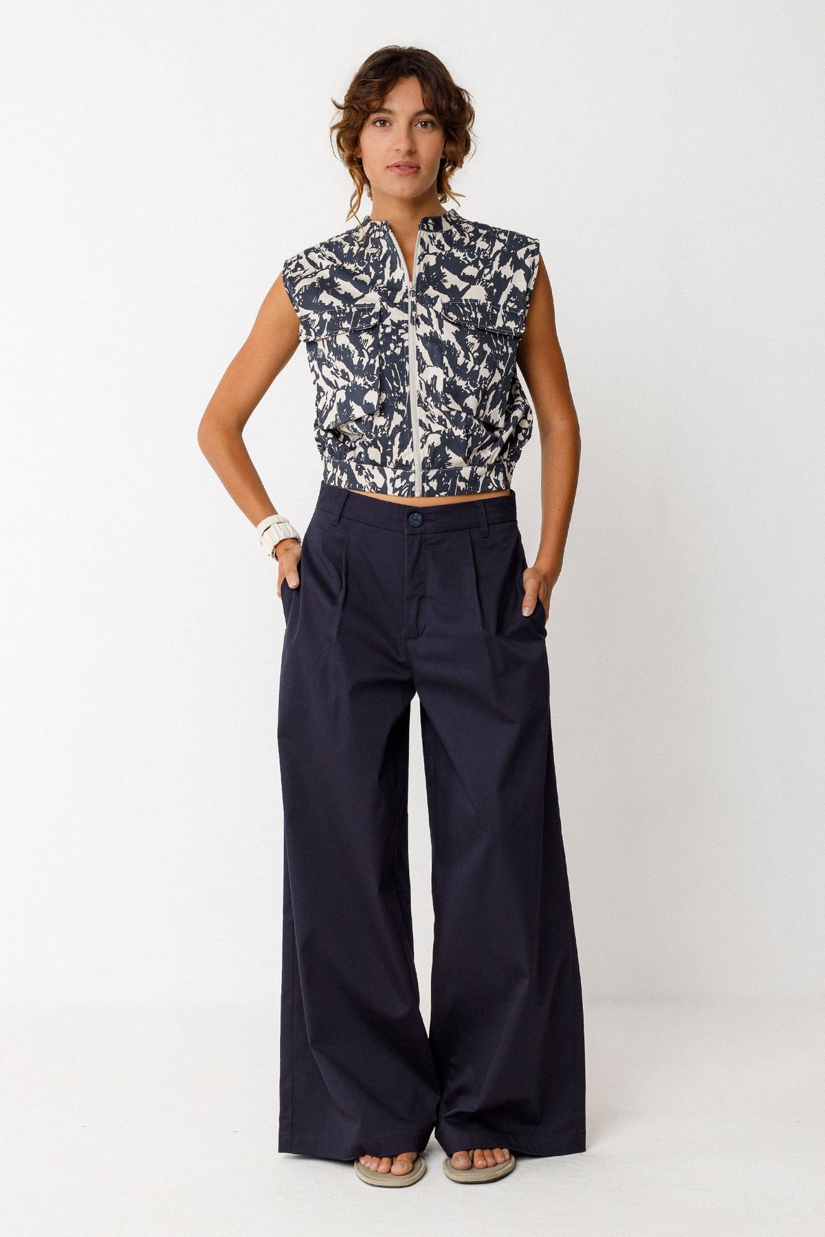 ENA NAVY WIDE LEG TROUSER