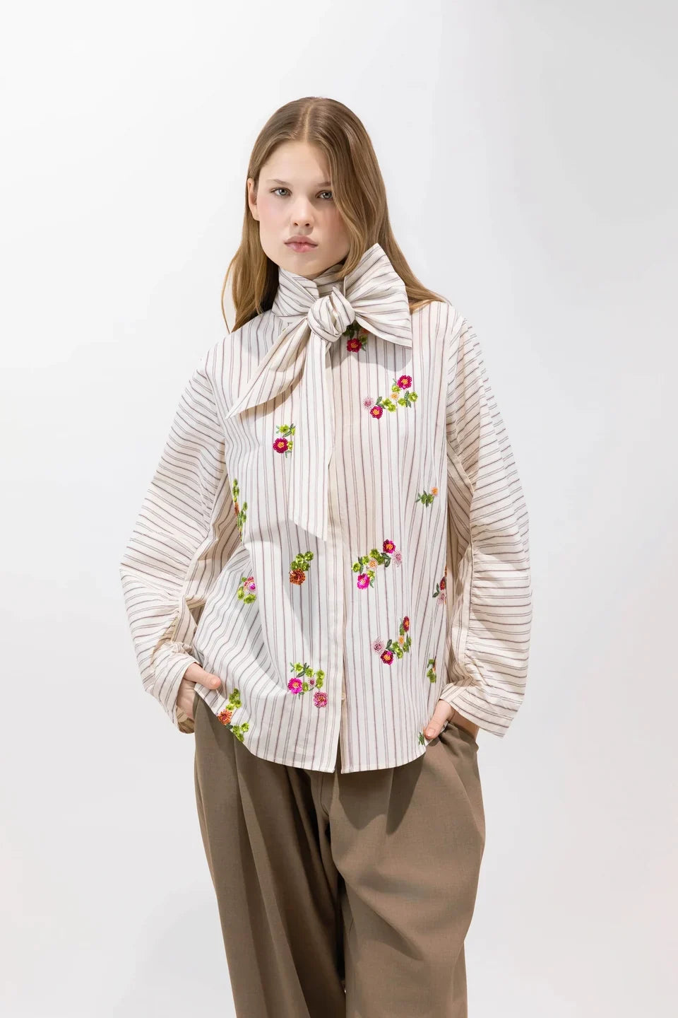 STRIPE SHIRT WITH FLORAL SEQUIN