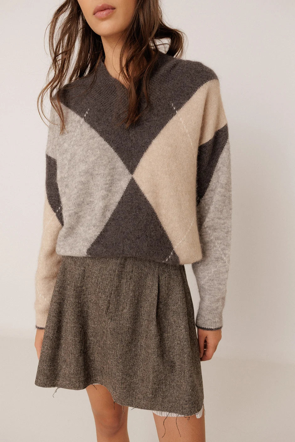 INDI AND COLD GREY DIAMOND KNIT