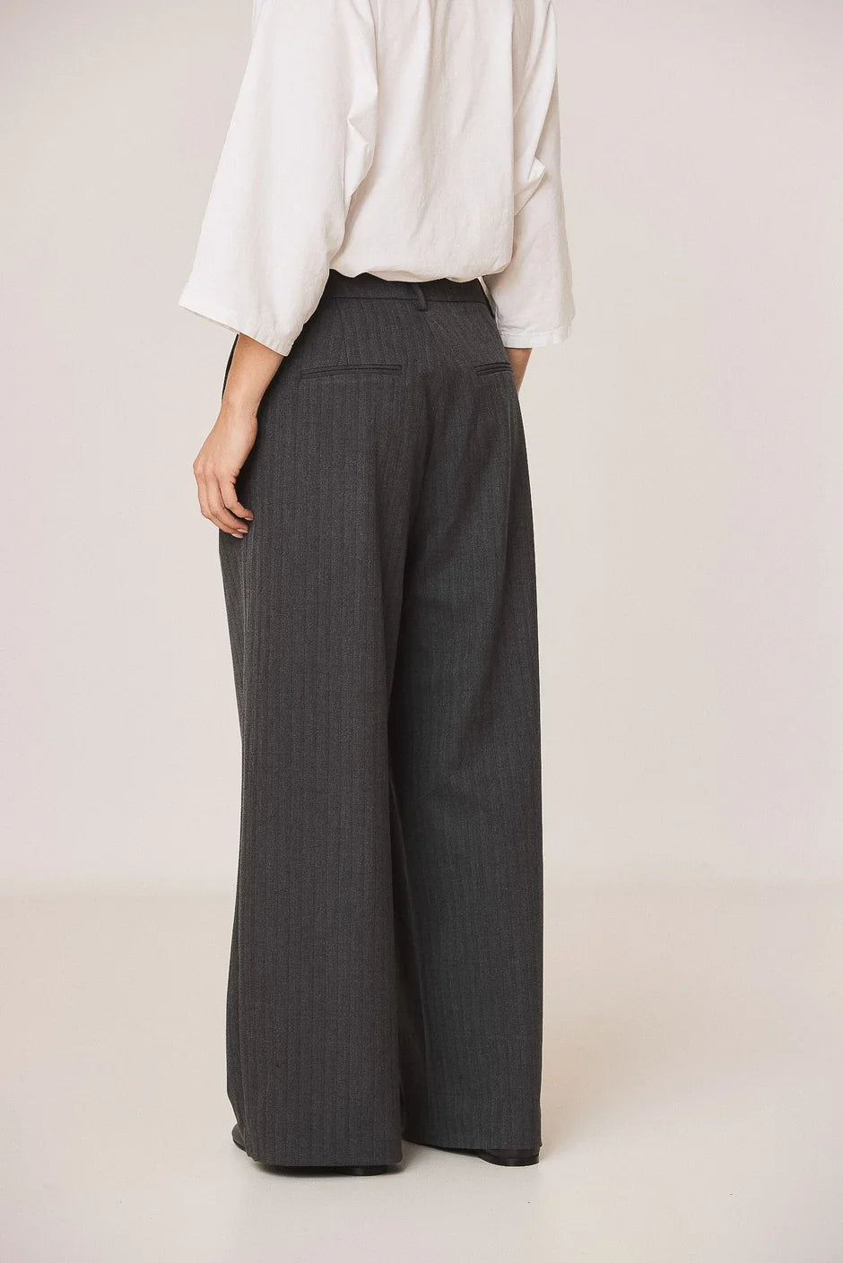 INDI AND COLD GREY PLEAT FRONT TROUSER